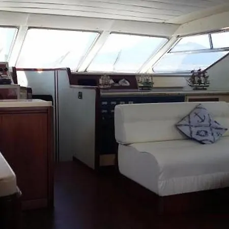 Yacht Sorrento